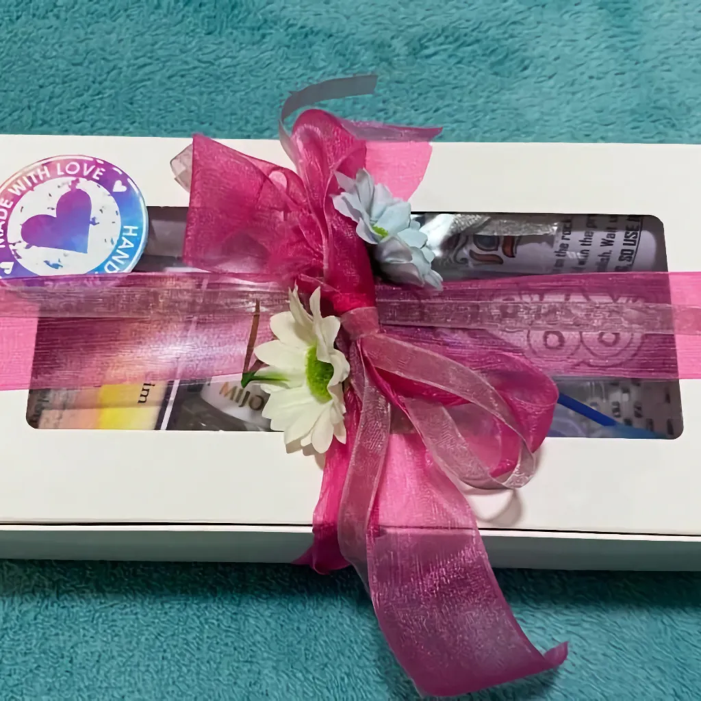 Painting pack ready and ribboned for the next class, private student, or delivery